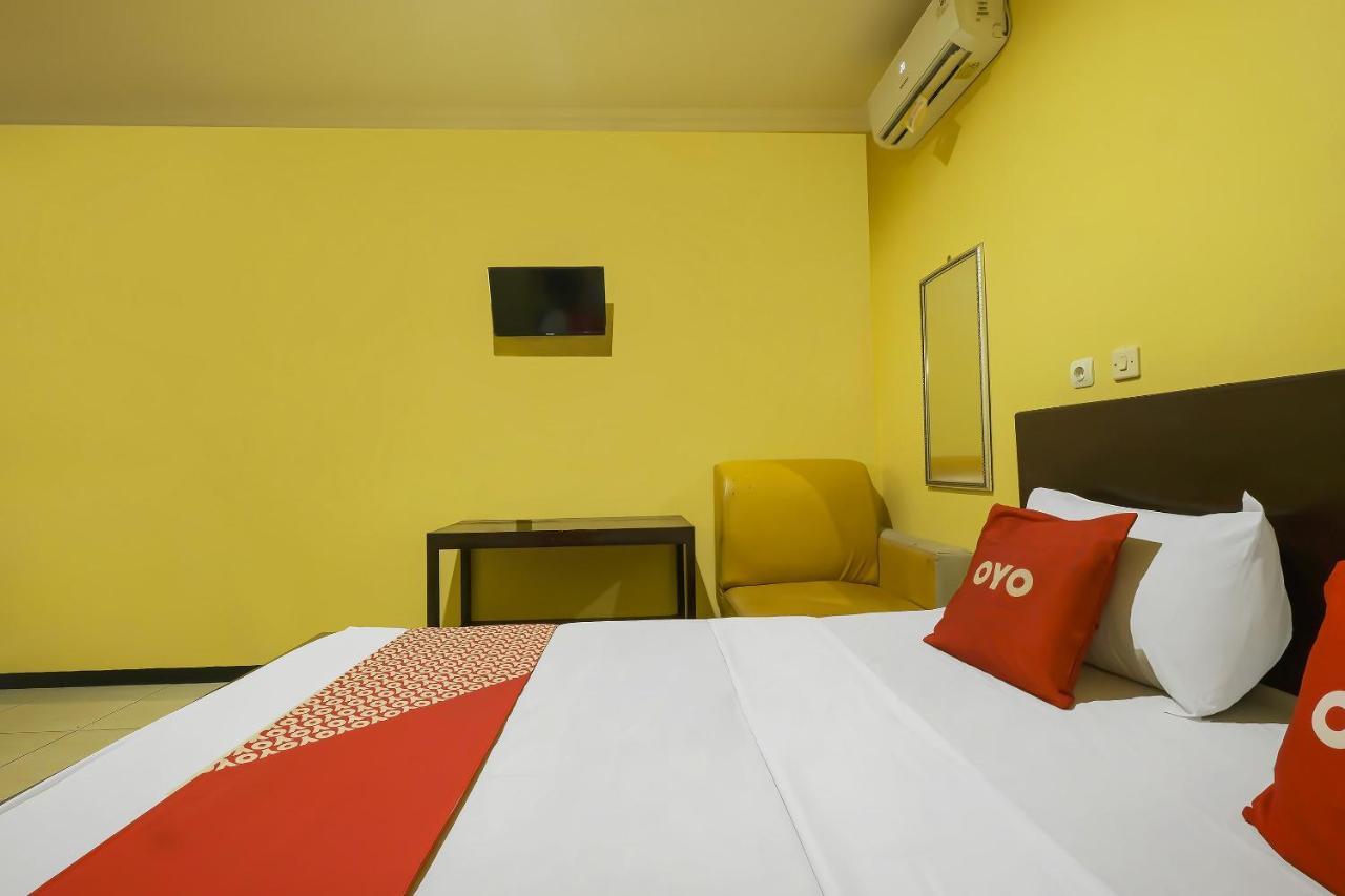 Oyo 92483 Hotel Kirana Salatiga Luaran gambar