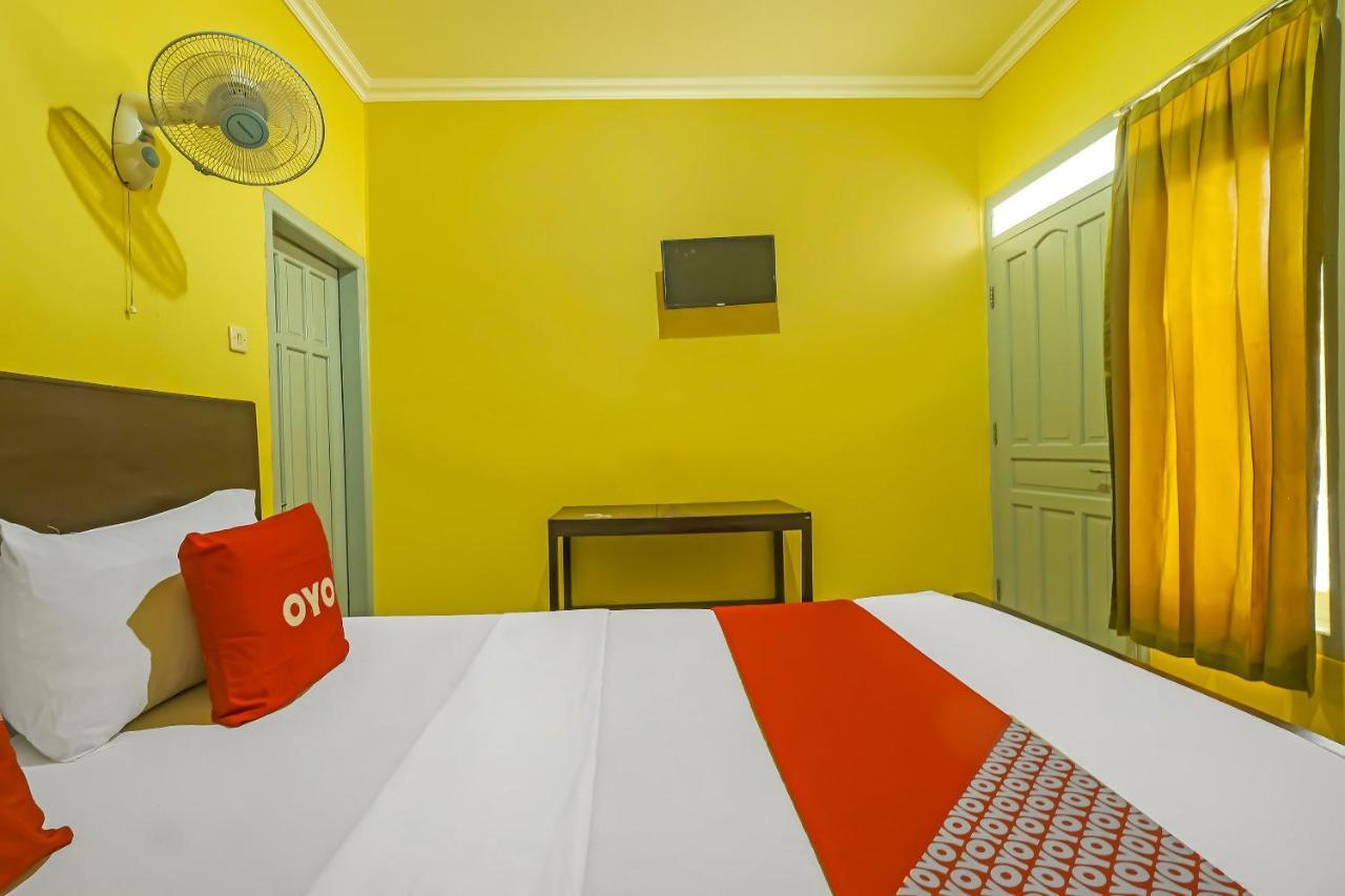 Oyo 92483 Hotel Kirana Salatiga Luaran gambar